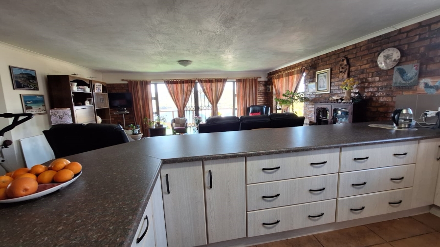 3 Bedroom Property for Sale in Stilbaai Wes Western Cape